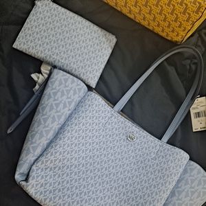 Michael kors tote
